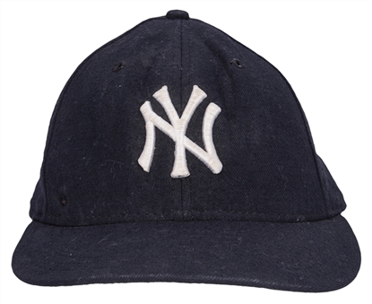 2000 Circa Derek Jeter Game Used & Signed New York Yankees Hat (J.T. Sports & Beckett)